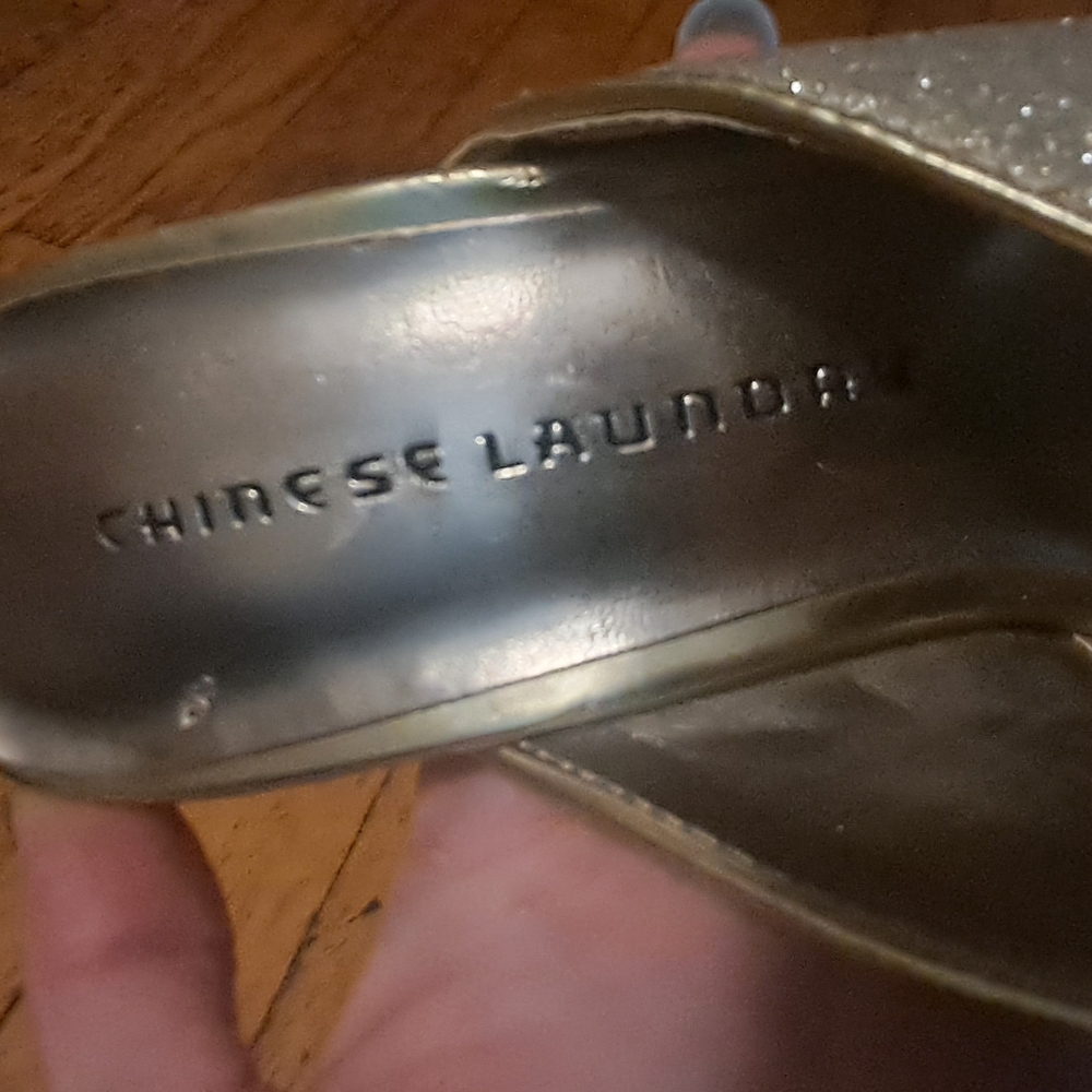 Chinese Laundry Glittering Gold Platform Heels - Picture 3 of 5